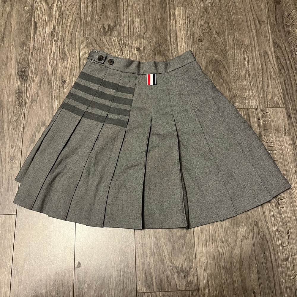 Thom Browne Charcoal Pleated Wool Mini Skirt with Tricolor Tabs image 3
